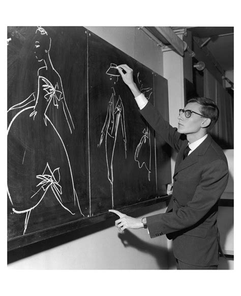 yves saint laurent 1958|nouveau designer yves Saint Laurent.